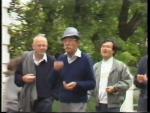 Wolga-1990-R-Neth-and-Ono-eating-sunflower-seeds-.jpg