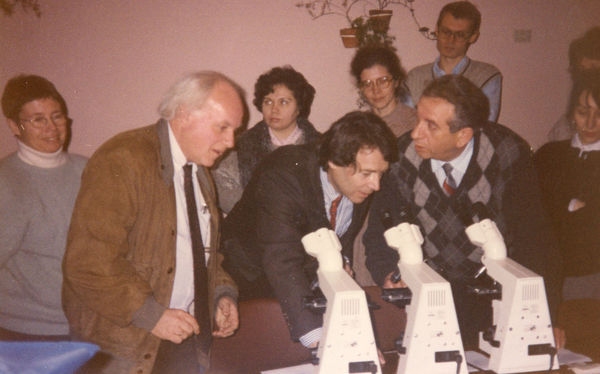Moskau-maerz-1992-johannes-schubert-dieter-hoelzer-haematologe-aus-novosibirsk
